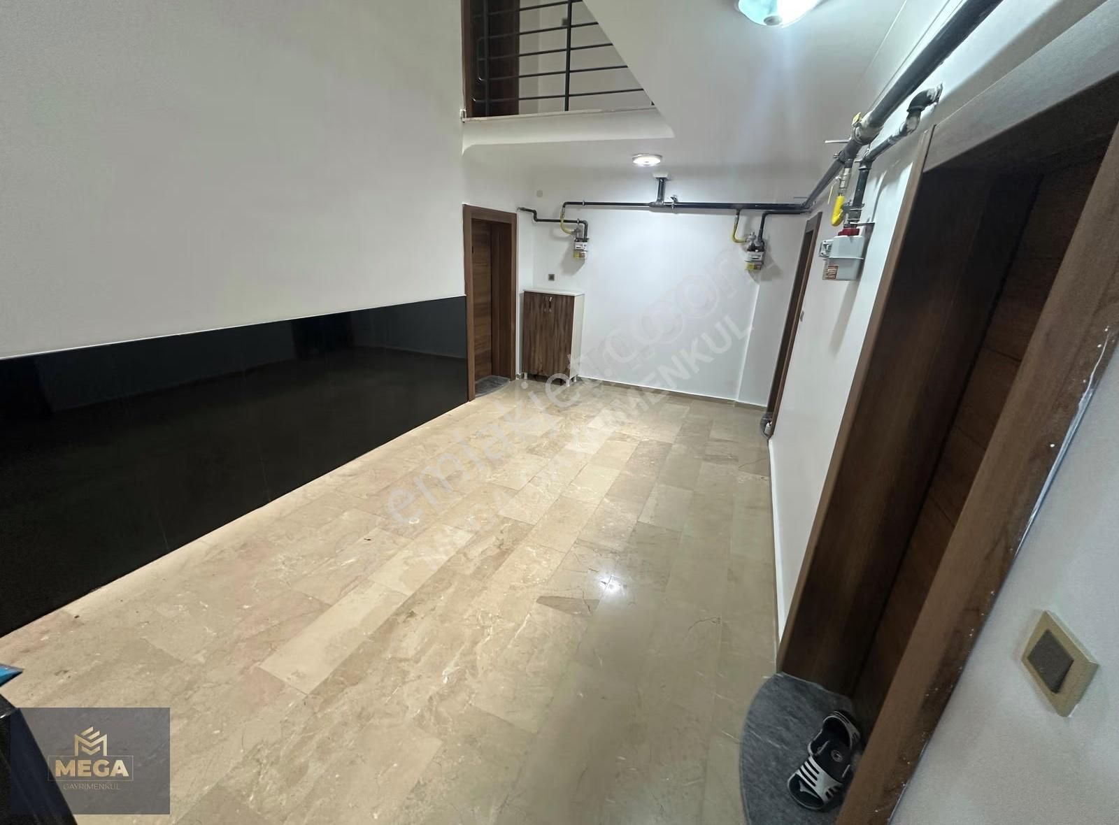 Yenı Bınada Cad. 1 Sokak Lüks Yapılı Büyük Metrekareli Ön Cephe - Görsel 30