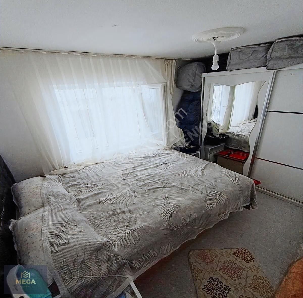 Kat Konumlu Altında 1 Kat Bulunan Balkonlu 2*1 Fırsat Dairesi - Görsel 24