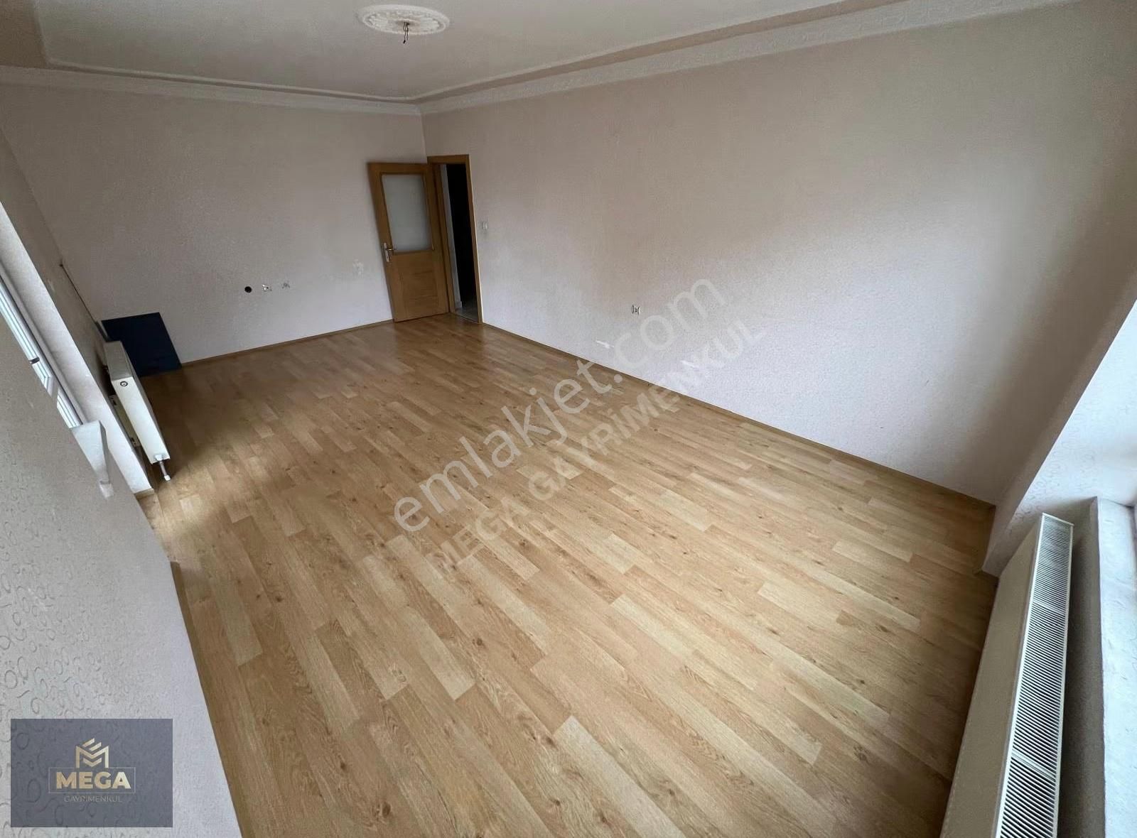 Mega'dan Koblay Fırın Paraleli Çift Balkonlu Ara Kat 3+1 Kiralık - Görsel 6