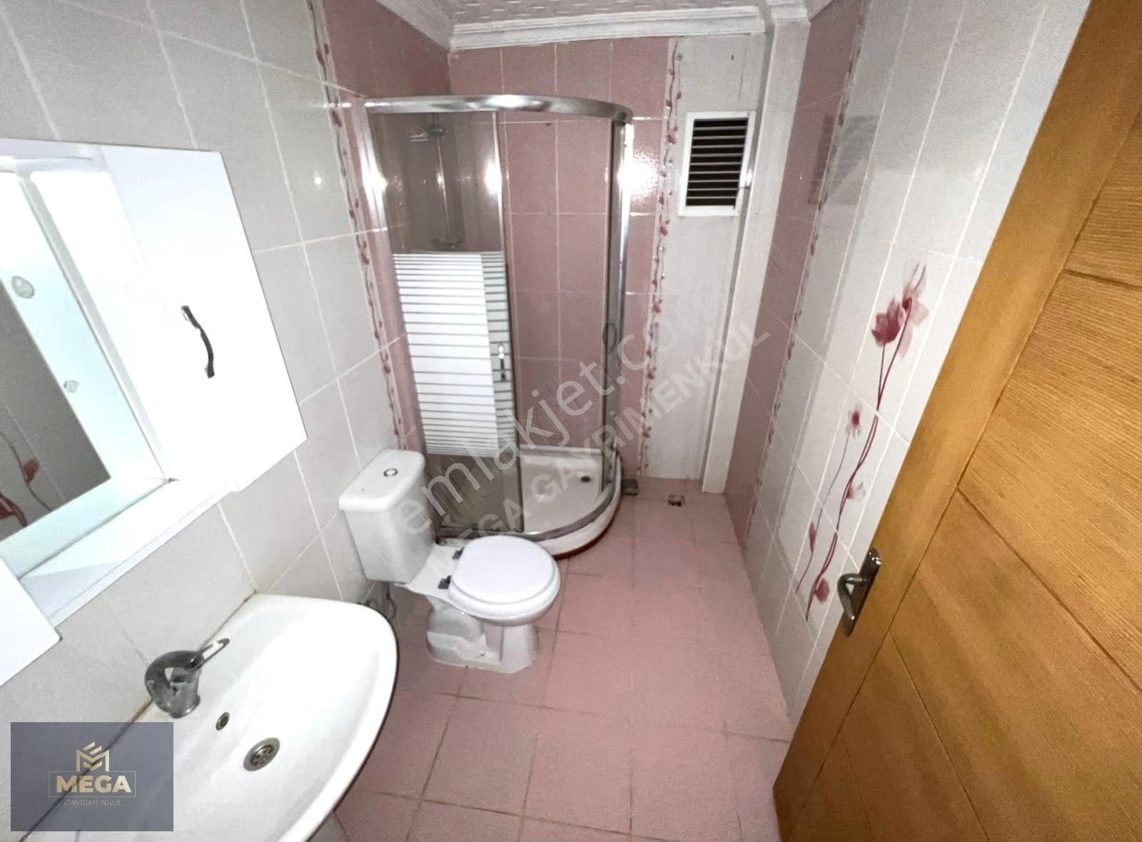 Mega'dan Koblay Fırın Paraleli Çift Balkonlu Ara Kat 3+1 Kiralık - Görsel 2