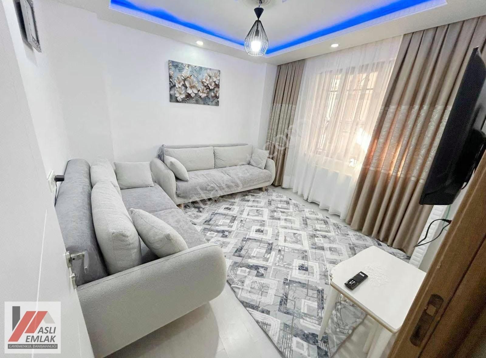 Aslı Emlak'tan Gazi Mah. 2+1 Balkonlu Yüksek Giriş