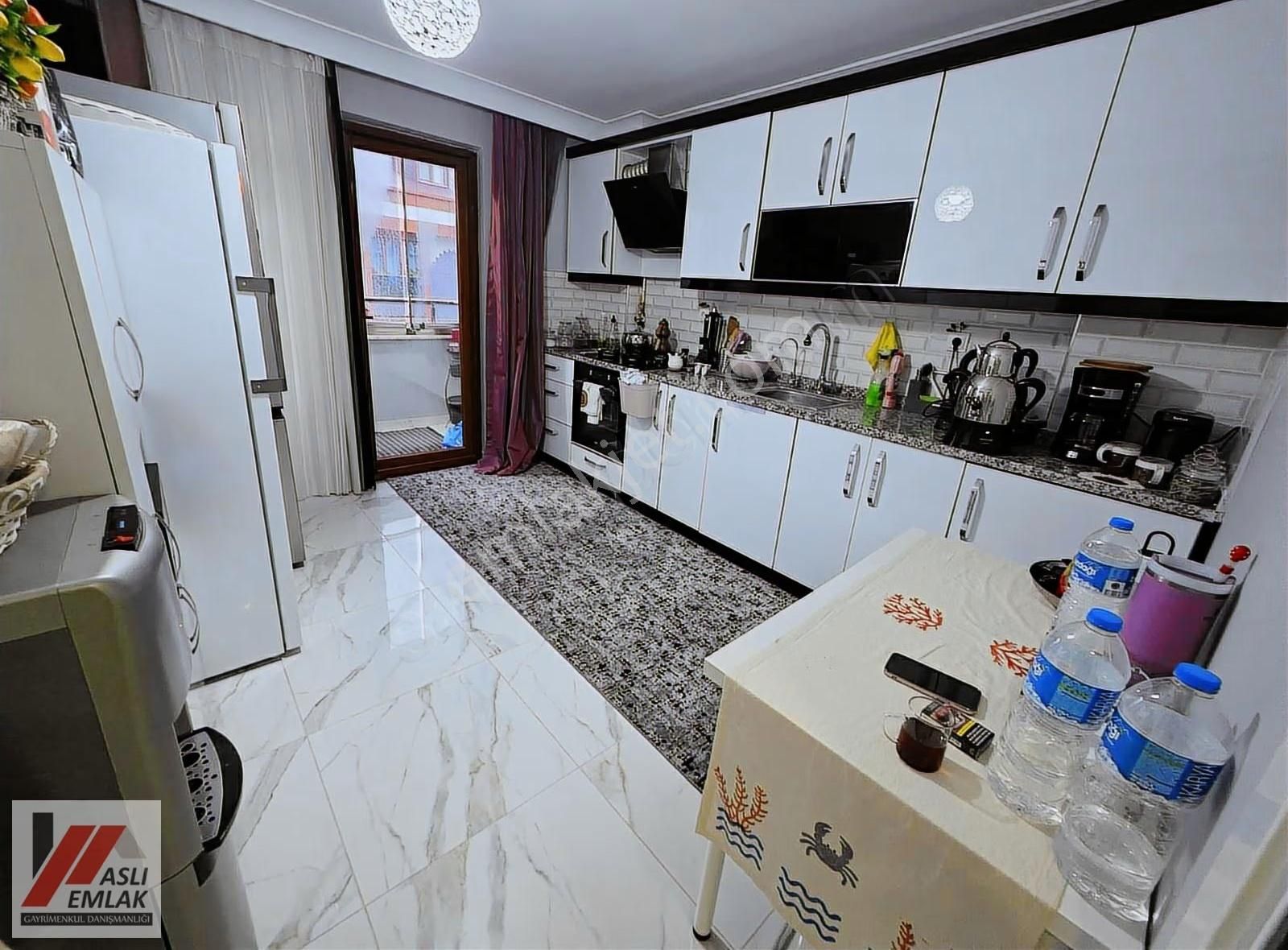 Aslı Emlaktan 100m2. 7 Yaşında Asansörlü Ara Kat Asansörlü Daire - Görsel 2