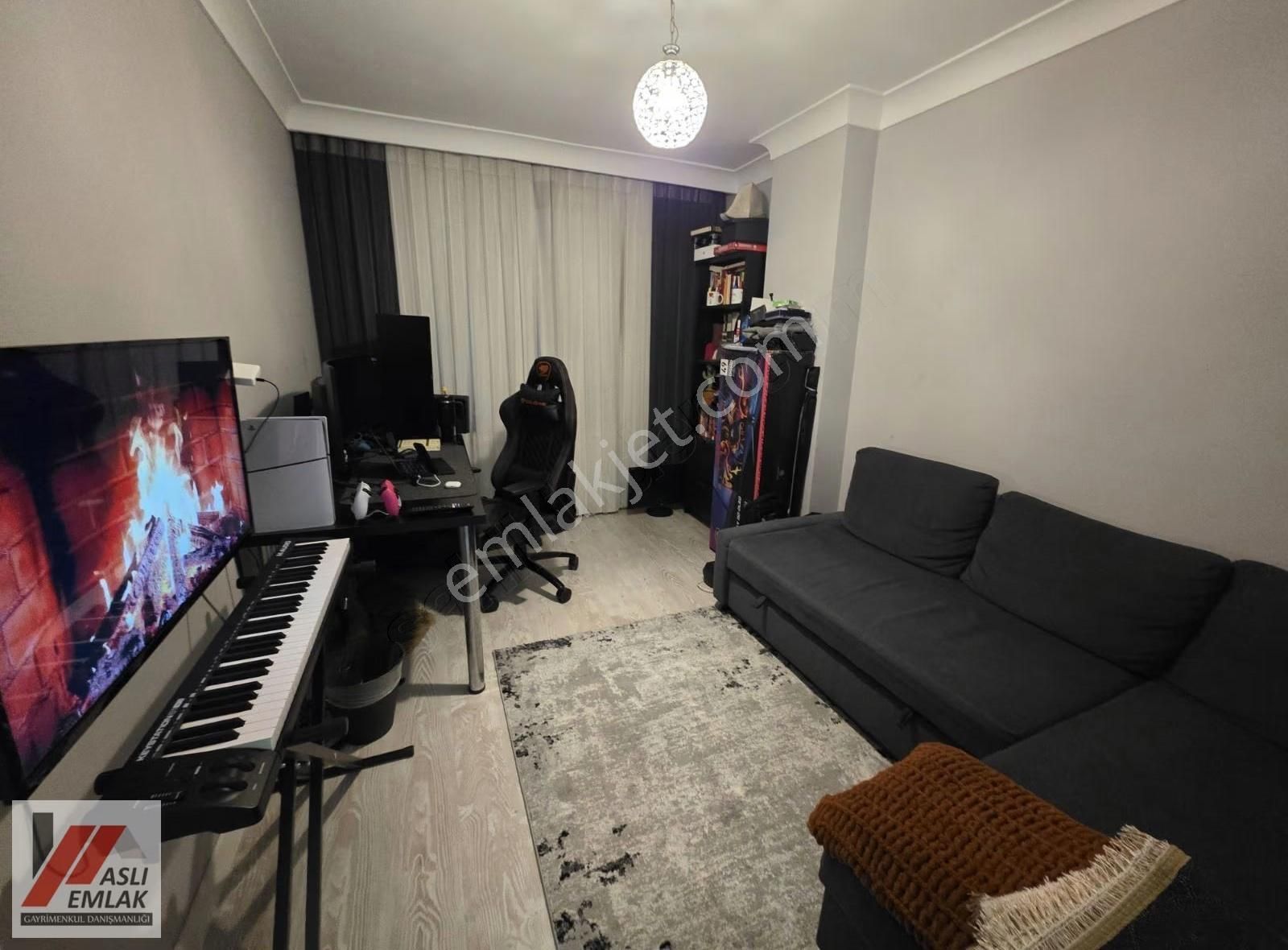 Aslı Emlaktan 100m2. 7 Yaşında Asansörlü Ara Kat Asansörlü Daire - Görsel 4