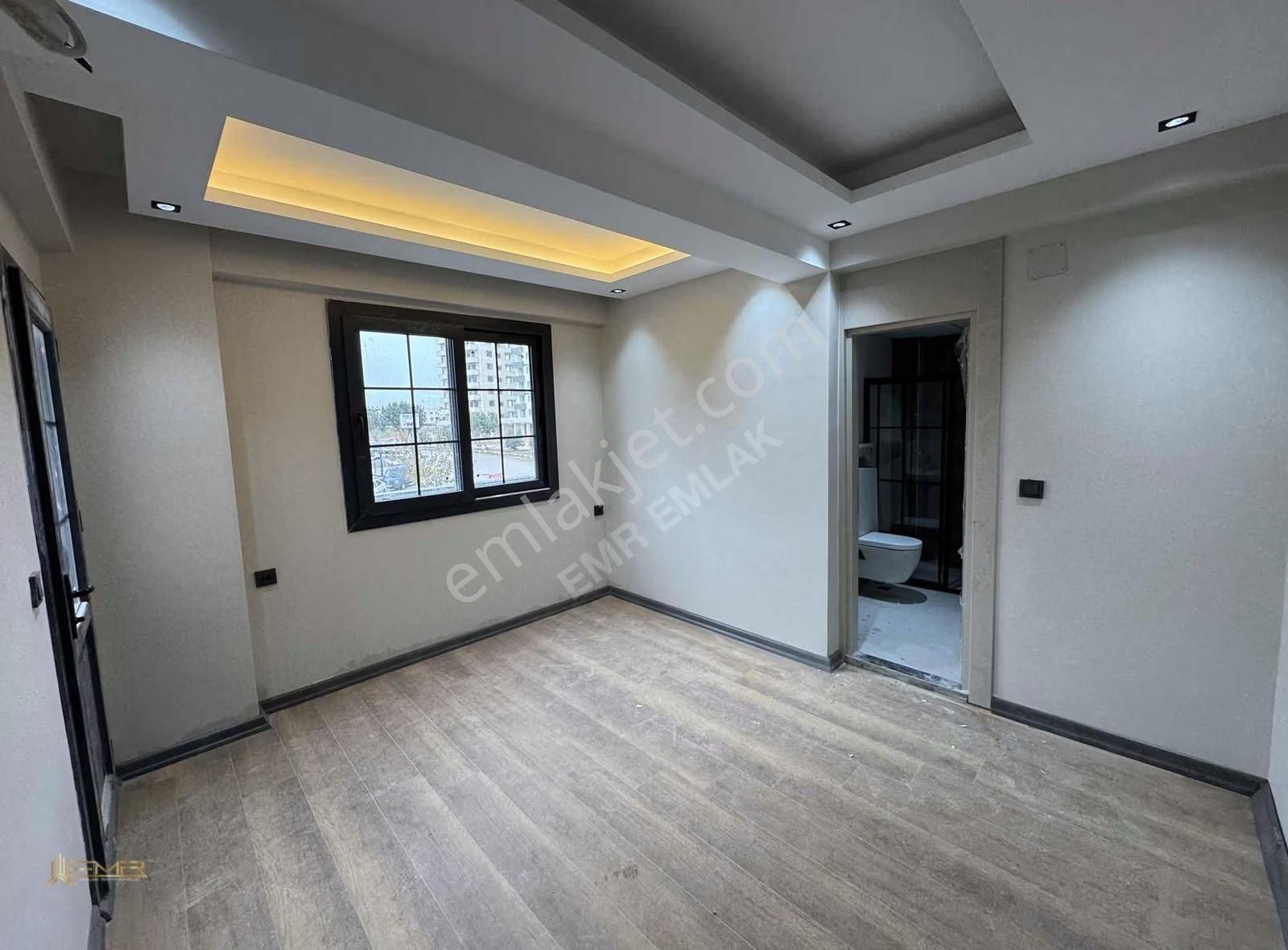 Zenbilci Bulvarında Cadde Üzerinde Satılık K.m. 2+1 Lüks Daire - Görsel 7