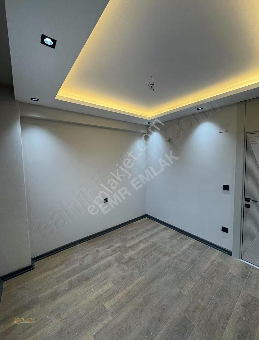 Zenbilci Bulvarında Cadde Üzerinde Satılık K.m. 2+1 Lüks Daire - Görsel 14