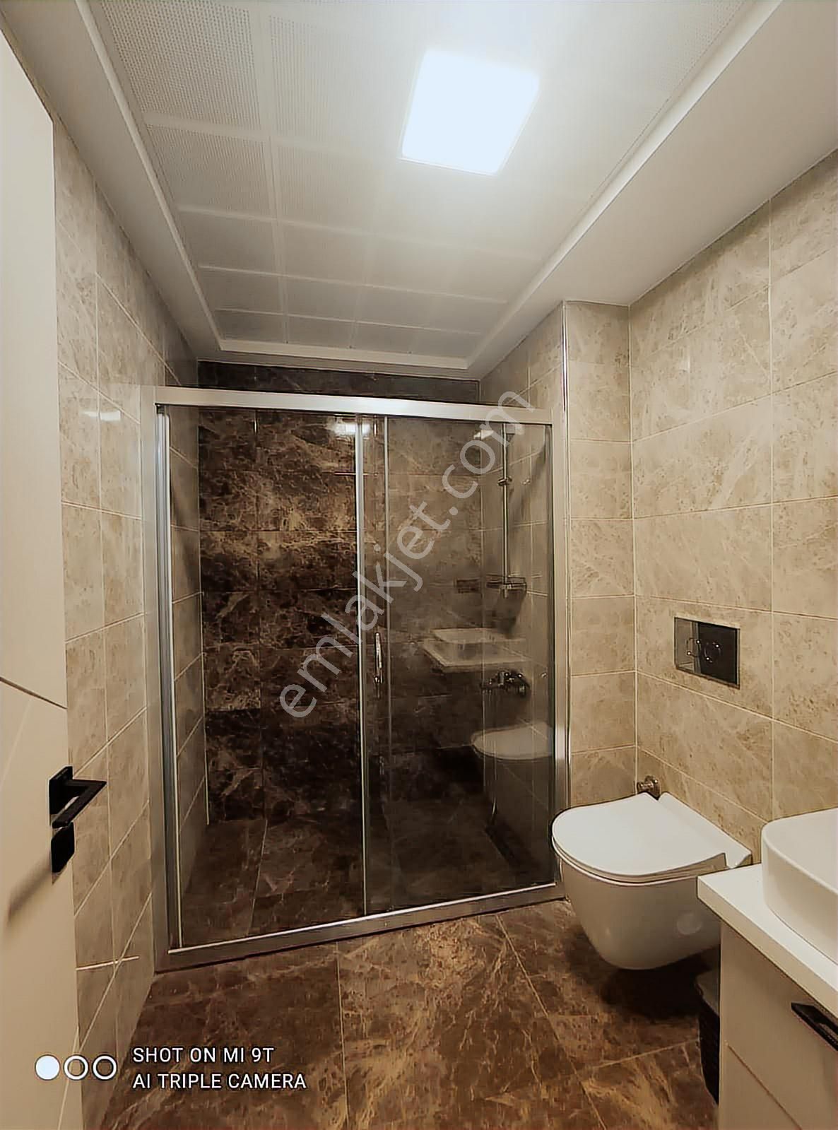 Havuzlu Site İçerisinde Eşyalı 2+1 Satılık Daire - Görsel 17