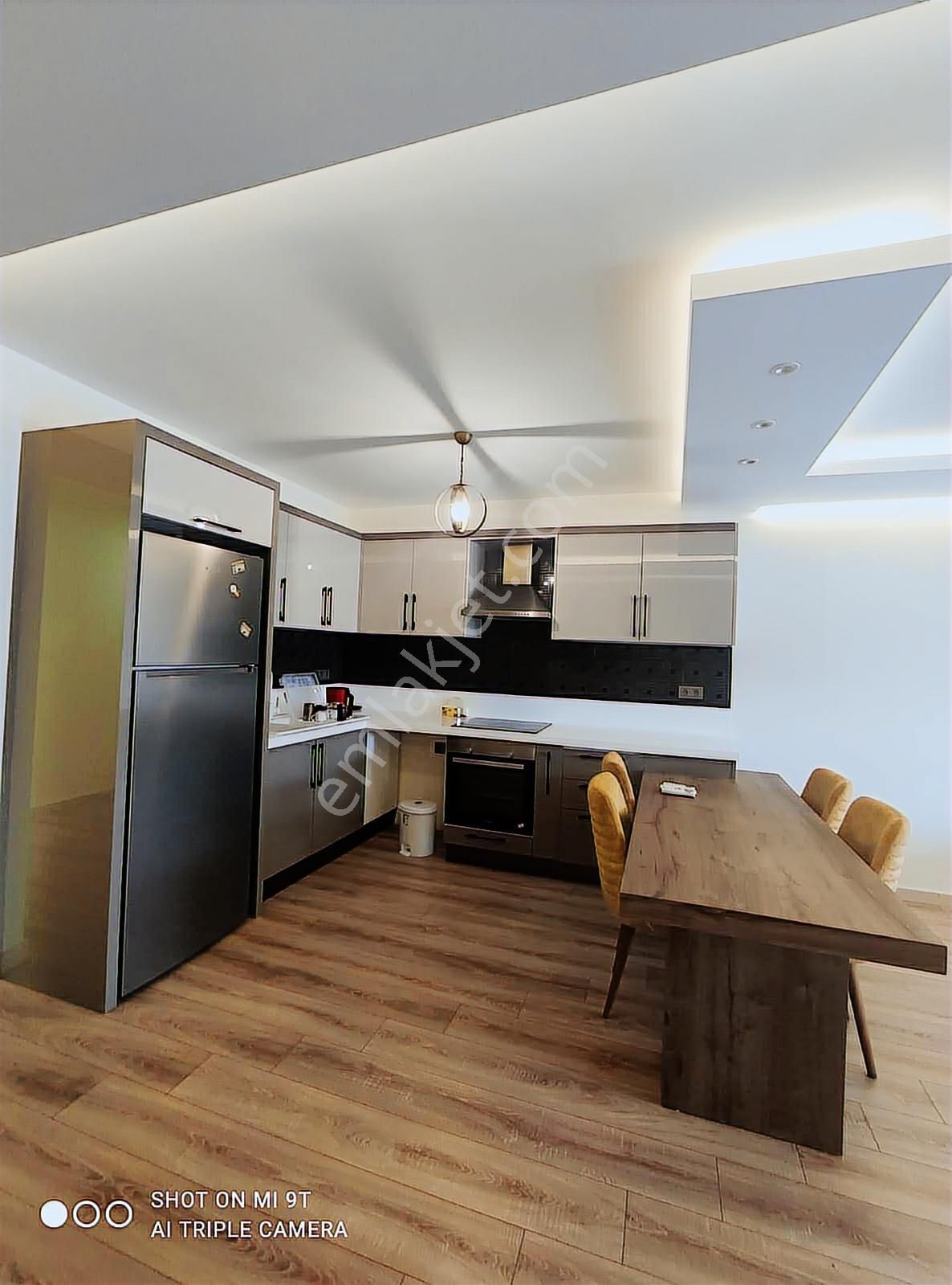 Havuzlu Site İçerisinde Eşyalı 2+1 Satılık Daire - Görsel 9