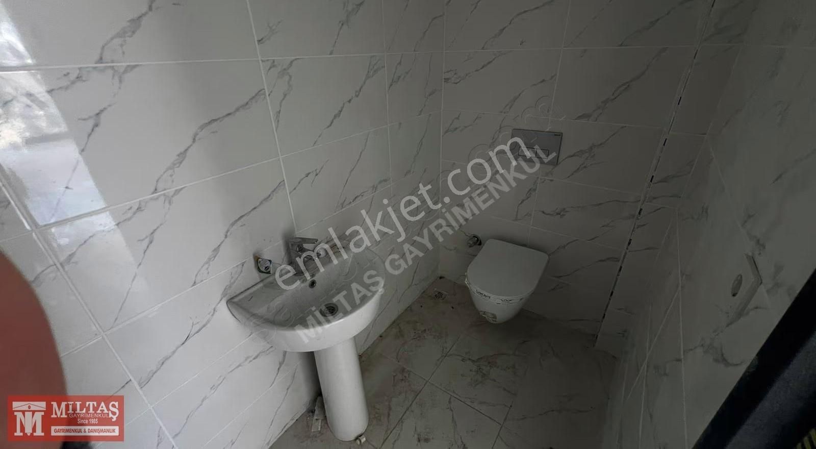 Kaçırılmayacak Fırsat Güngören Sanayi Mah 60 M² Düz Giriş İşyeri - Görsel 2