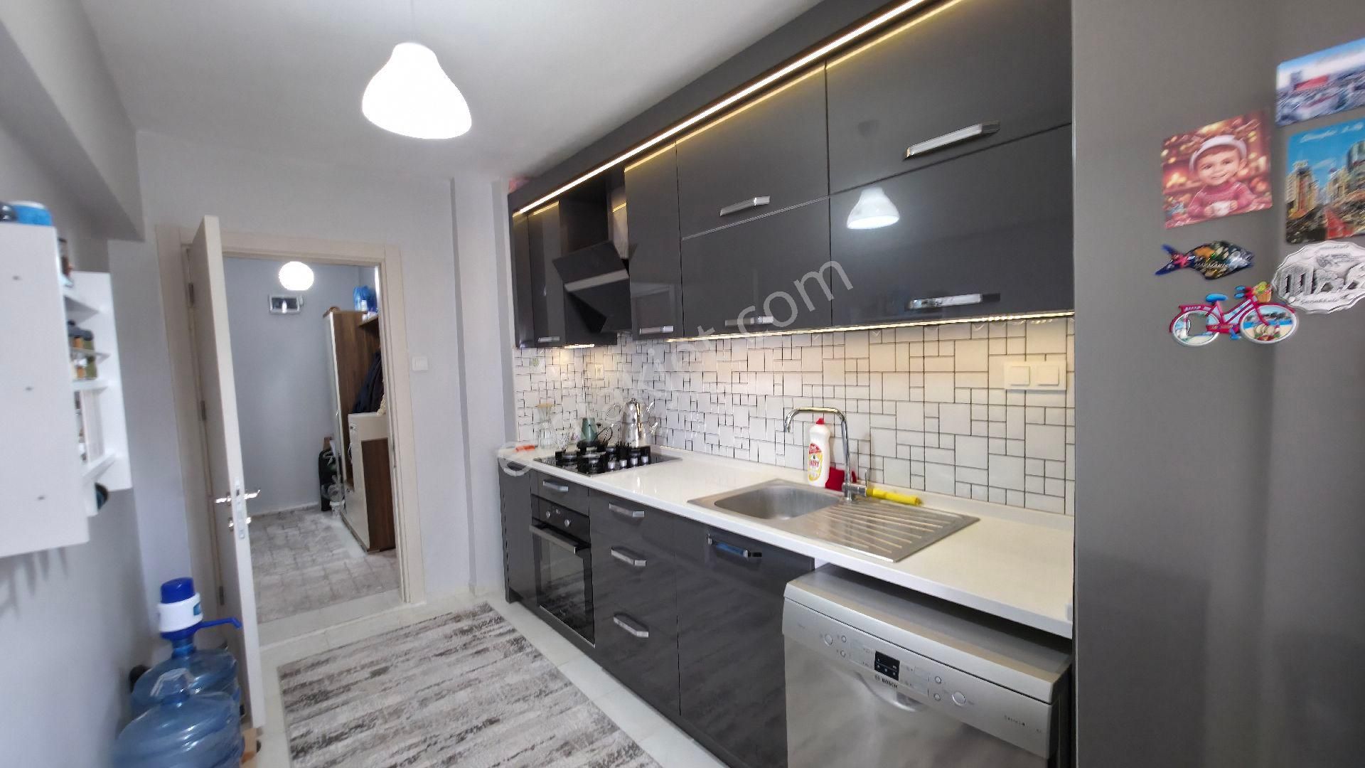 Samet Yarın' Dan Çiğli Egekent'te Ön Cephe Satılık 3+1 Daire - Görsel 3