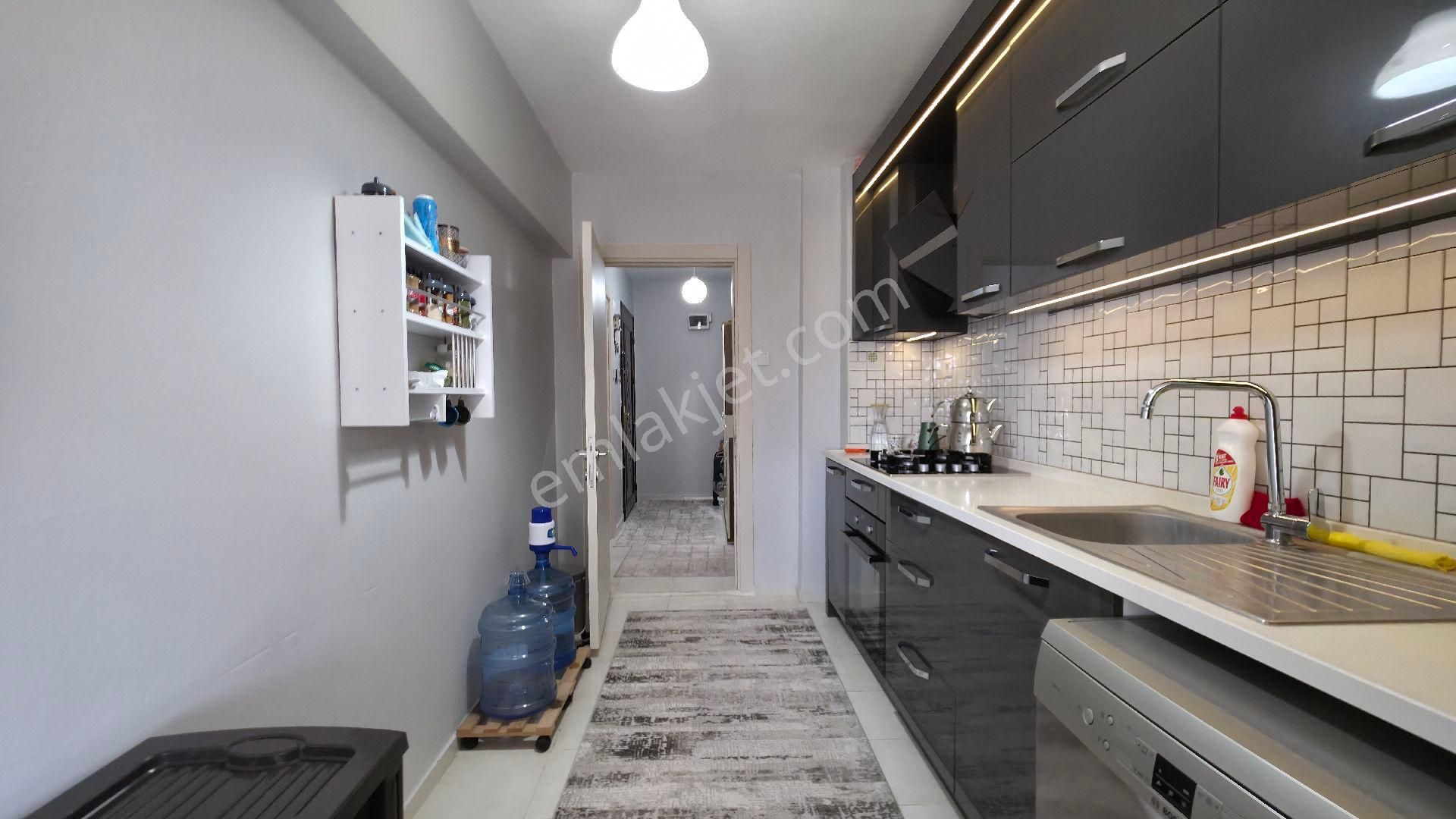 Samet Yarın' Dan Çiğli Egekent'te Ön Cephe Satılık 3+1 Daire - Görsel 4