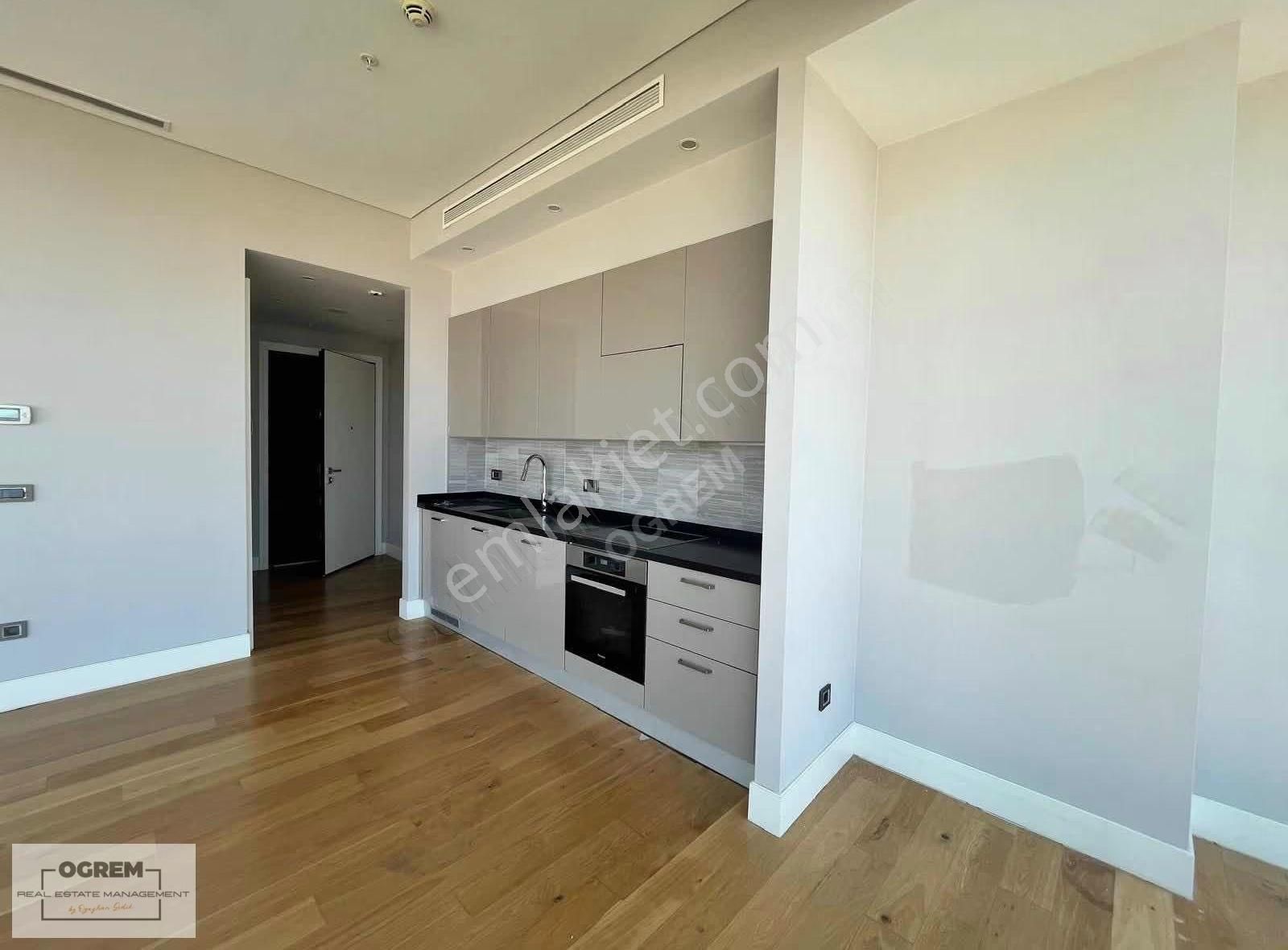 Ataşehir Metropol İstanbul/ Yüksek Kat / 1+1 Satılık - Görsel 14