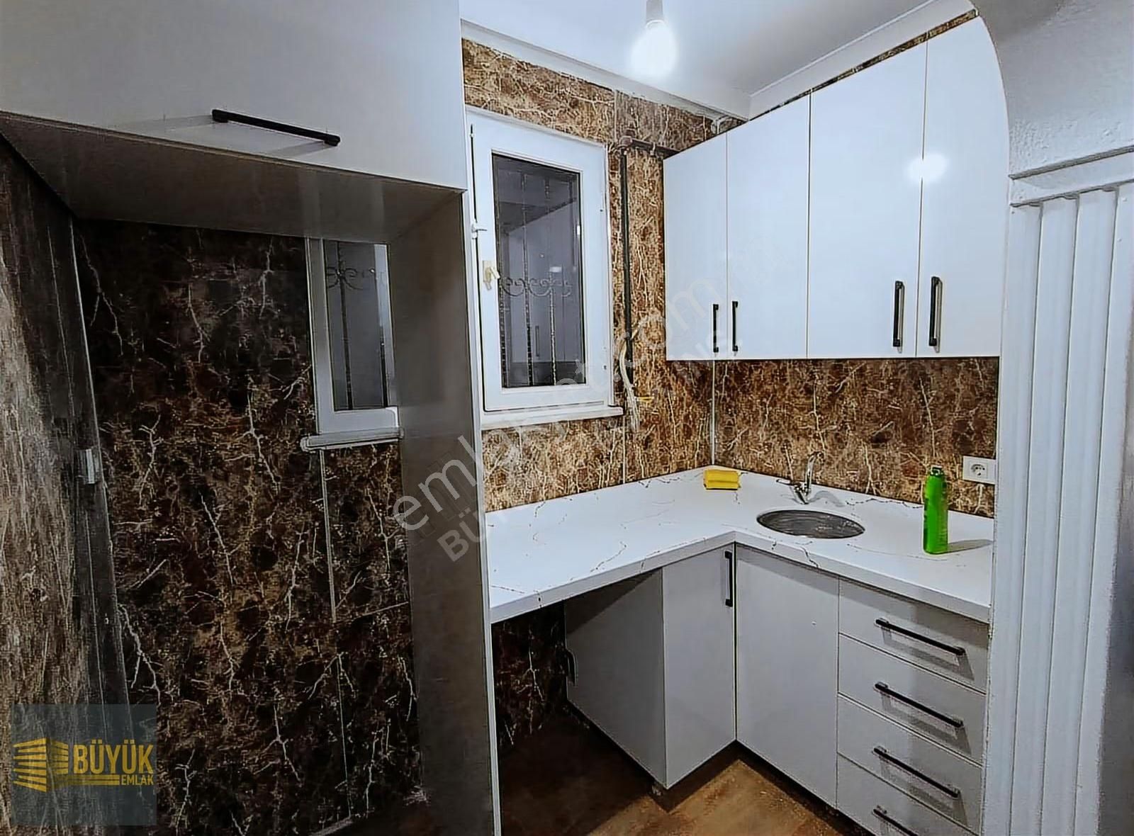 Satılık 1+1 Bahçe Katı-içi Yenilenmiş Daire-feriköy, Civelek Sk - Görsel 20