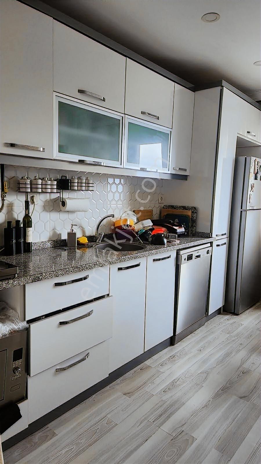 Kızılay Mahallesinde Doğalgazlı Manzaralı 2+1 Kiralık Daire - Görsel 14