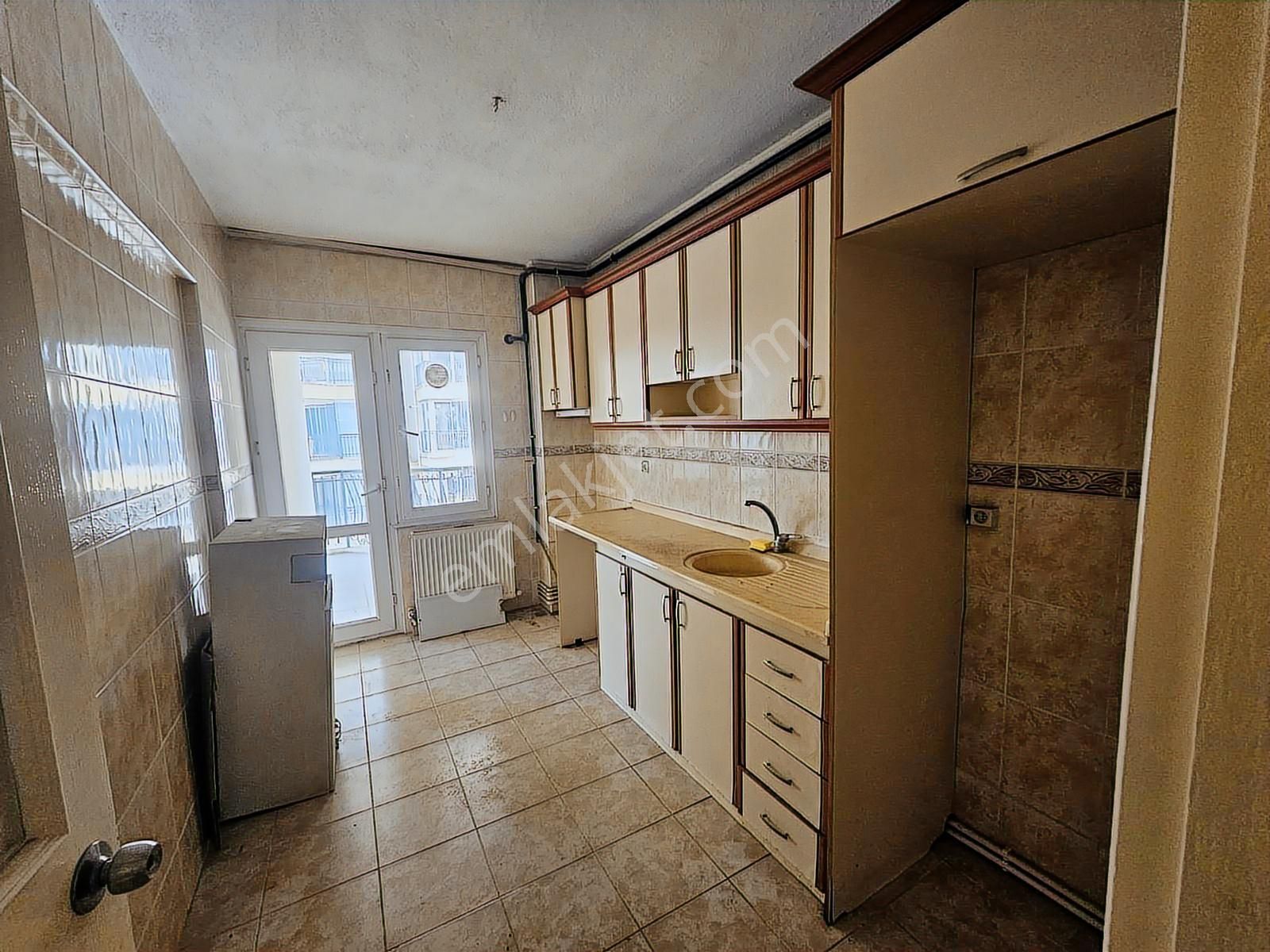 Söke Yenicami Mahallesi Ali Yavuz Sitesinde Satılık 3+1 Daire - Görsel 30