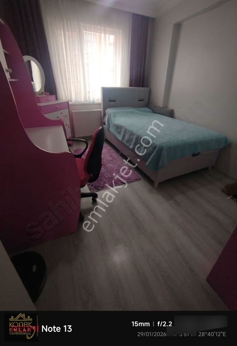 Esenkent De Satılık 3+1 Daire - Görsel 16