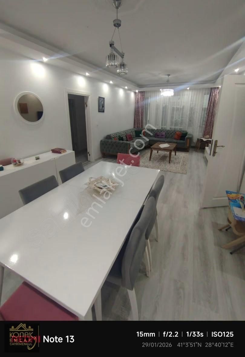 Esenkent De Satılık 3+1 Daire