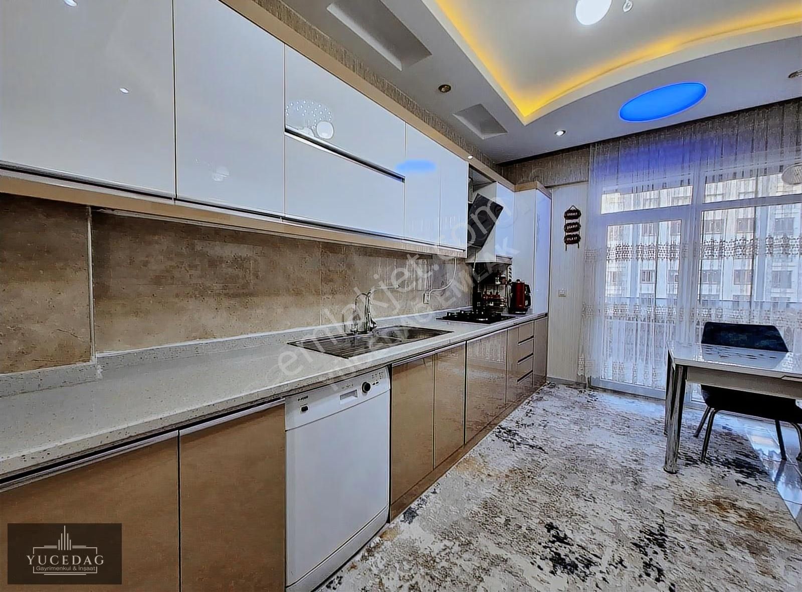 Gaziantep Merkez Fıstıklık 3+1 Ara Kat Lüks Satılık Daire... - Görsel 31