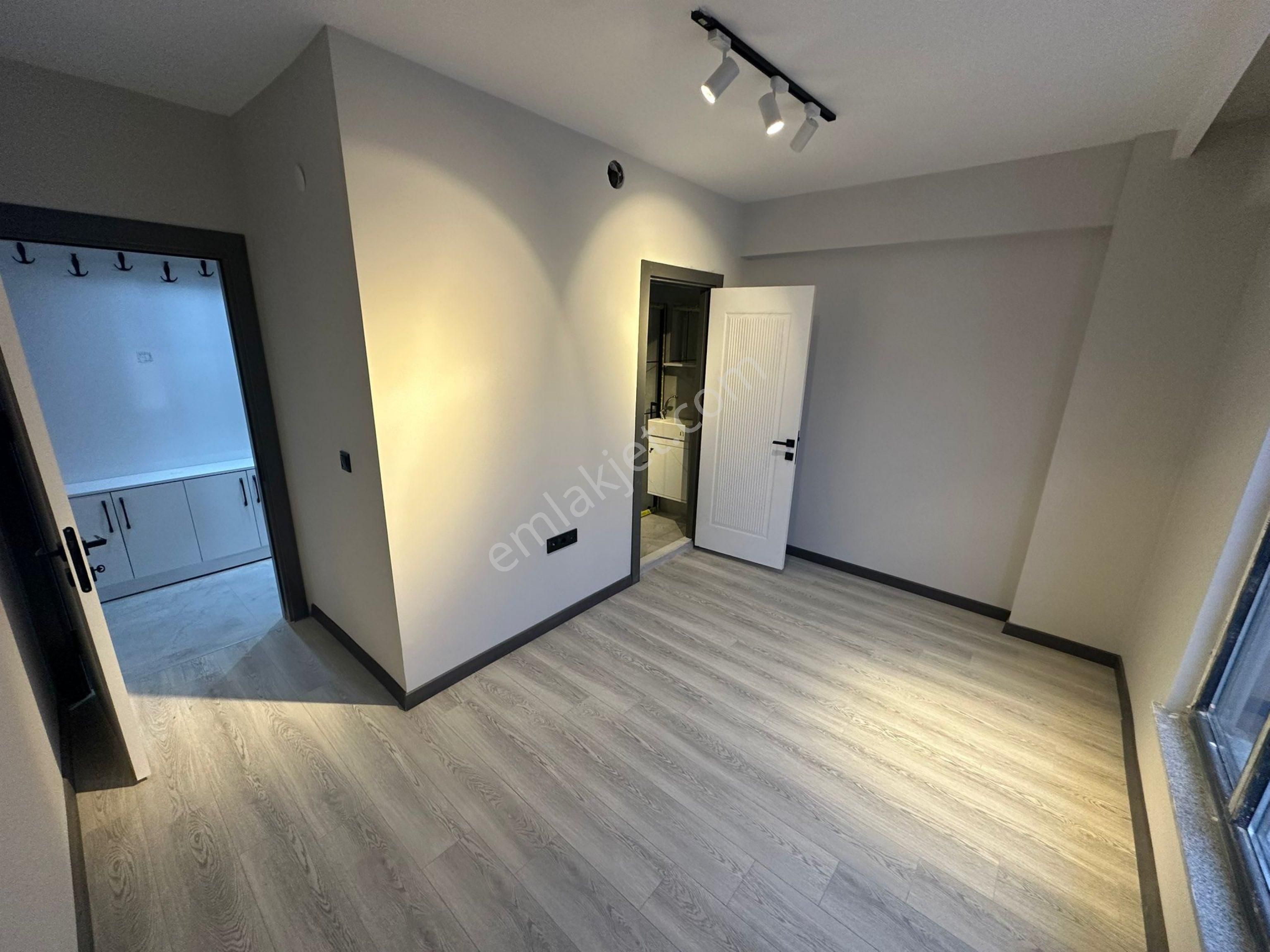 Çamlıca'da Sıfır 2+1 Daire - Görsel 13