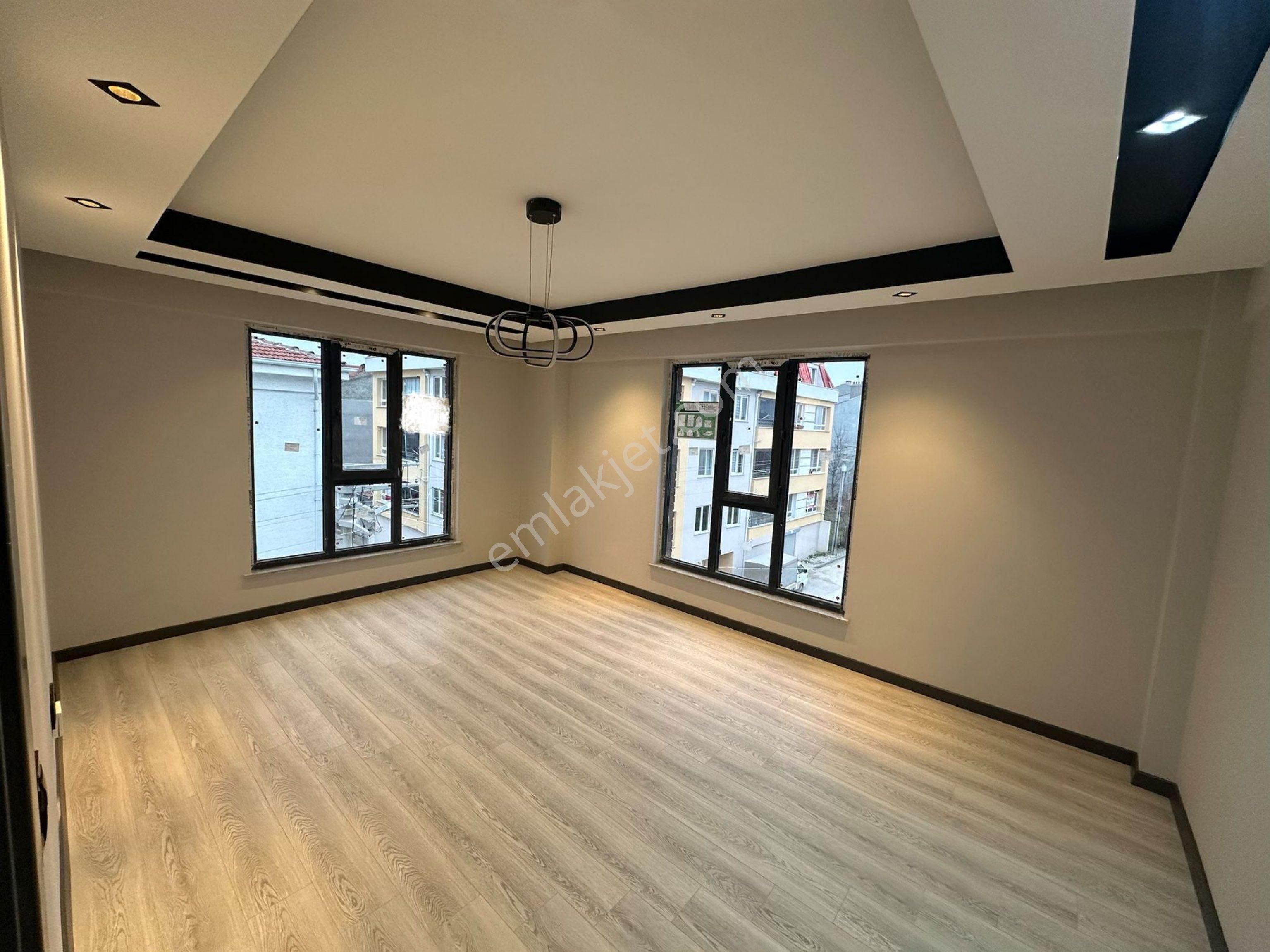 Çamlıca'da Sıfır 2+1 Daire