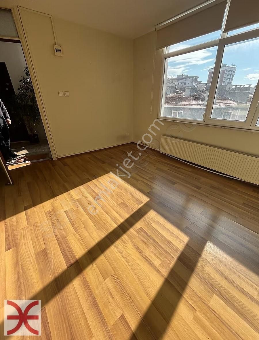 Bağdat Caddesi Kızıltoprak Ta Prestijli Plazada 20m2 Satılıkofis - Görsel 3