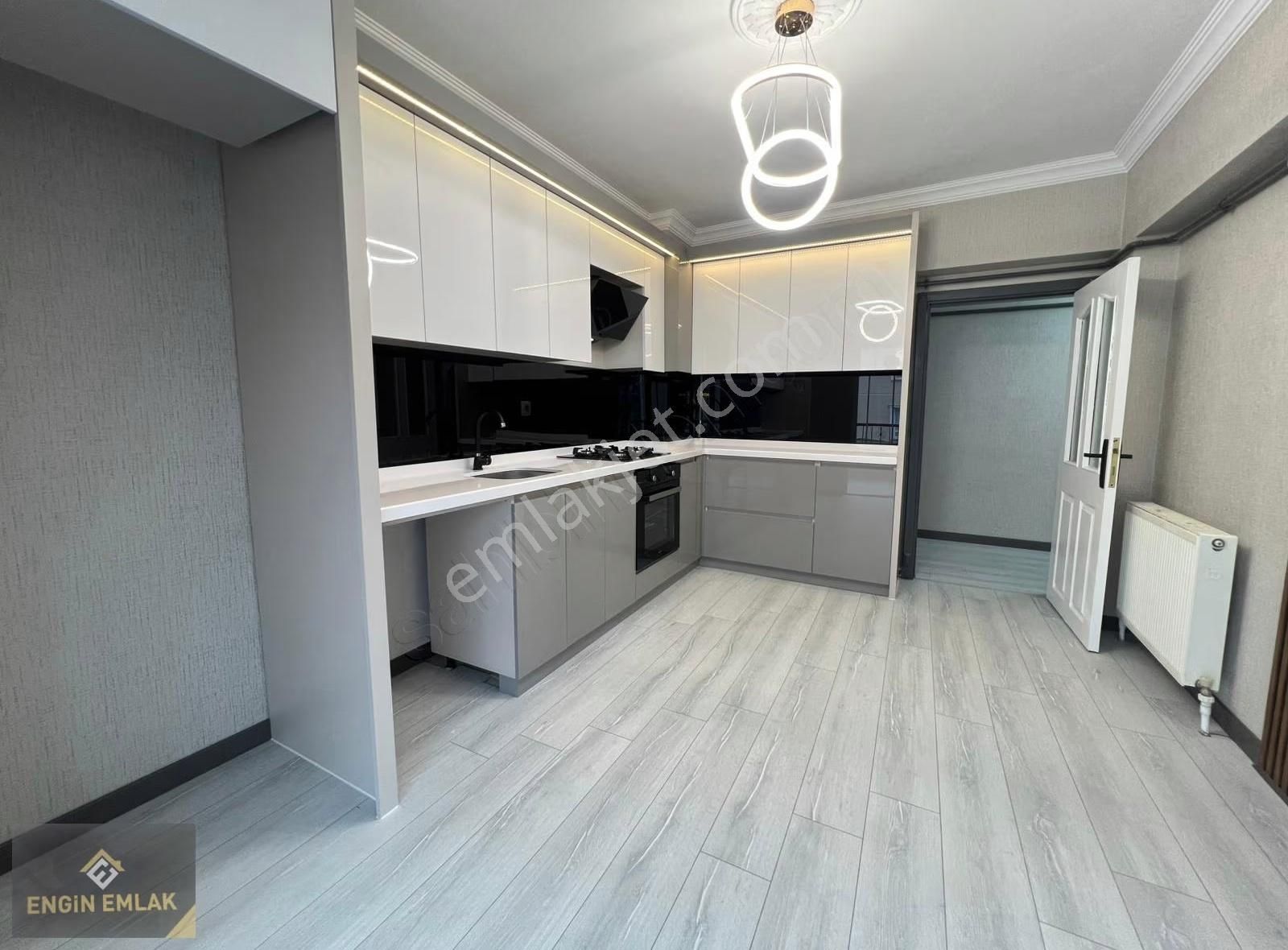 Engin Emlak'tan Full Yapılı Kiler'li Merkezi Konumda Geniş 3+1 - Görsel 22