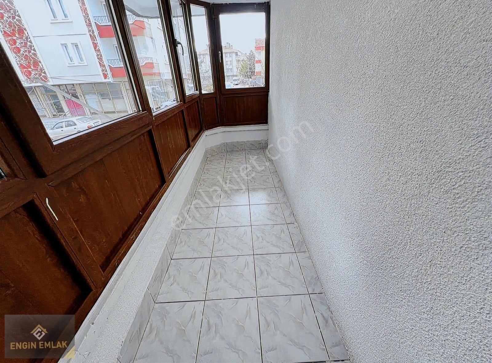 Engin Emlak'tan Merkezi Konum'da Geniş Masrafsız 3+1 Kiralık - Görsel 3