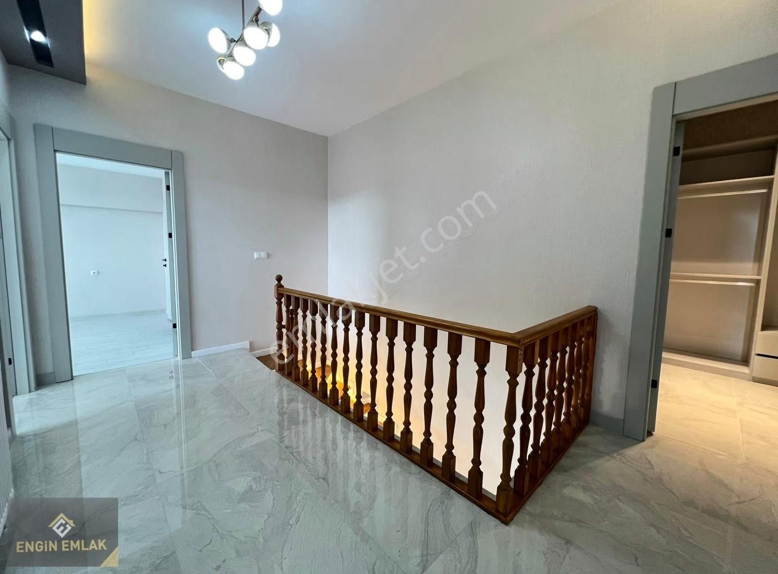 Engin Emlak'tan Lüx Yapıda Merkezi Konumda K.otopark'lı Dubleks - Görsel 24