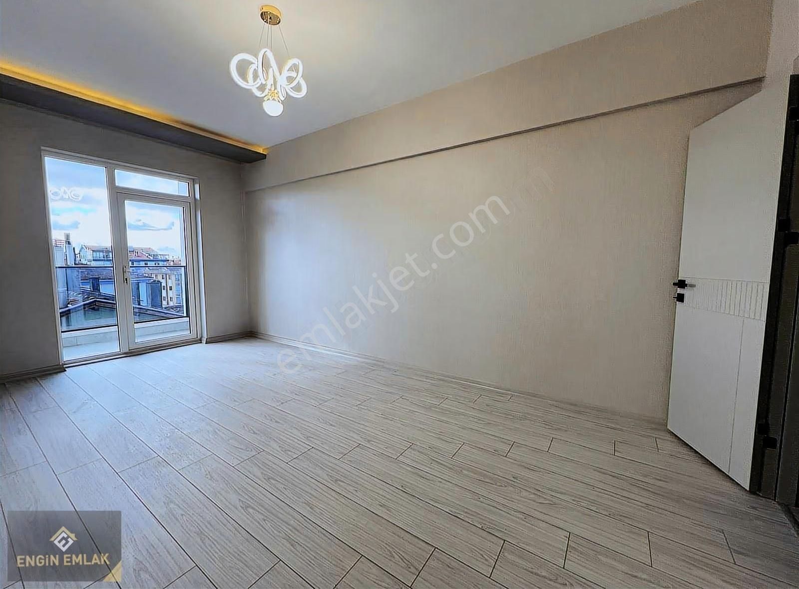 Engin Emlak'tan Lüx Yapıda Merkezi Konumda K.otopark'lı Dubleks - Görsel 8