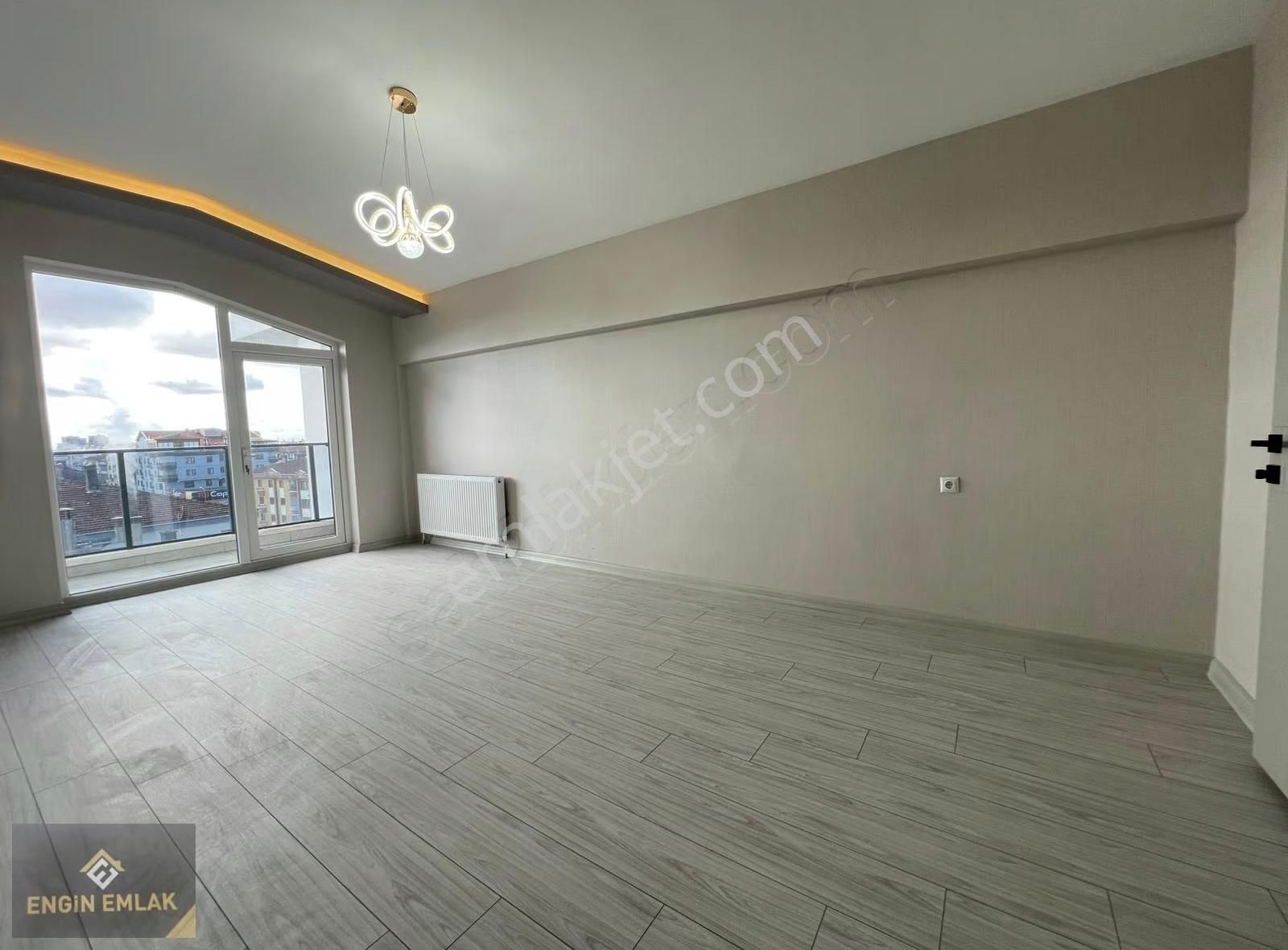 Engin Emlak'tan Lüx Yapıda Merkezi Konumda K.otopark'lı Dubleks - Görsel 3