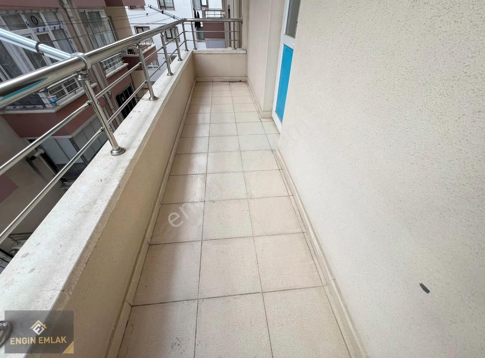Engin Emlak'tan E. Banyo'lu Park'a Cephe 3+1 Masrafsız Daire - Görsel 9