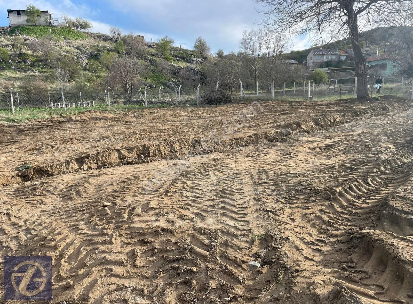 Meram Gödenede 370 M2 Satılık Bahçe