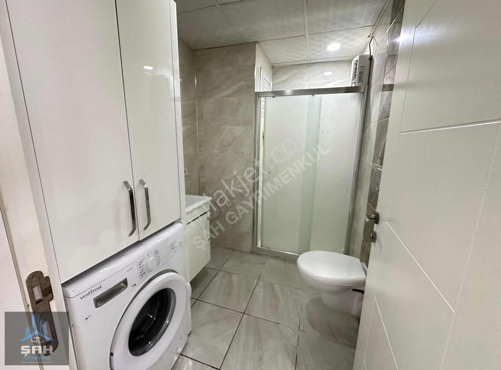 Şah'tan Ana Cadde Üzerinde Teraslı Eşyalı 1+1 Satılık Daire - Görsel 2