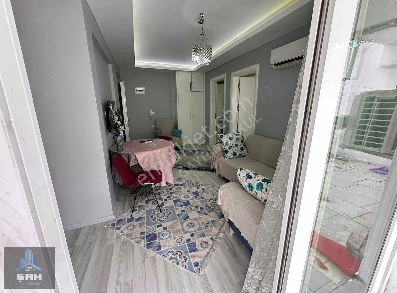 Şah'tan Ana Cadde Üzerinde Teraslı Eşyalı 1+1 Satılık Daire - Görsel 10