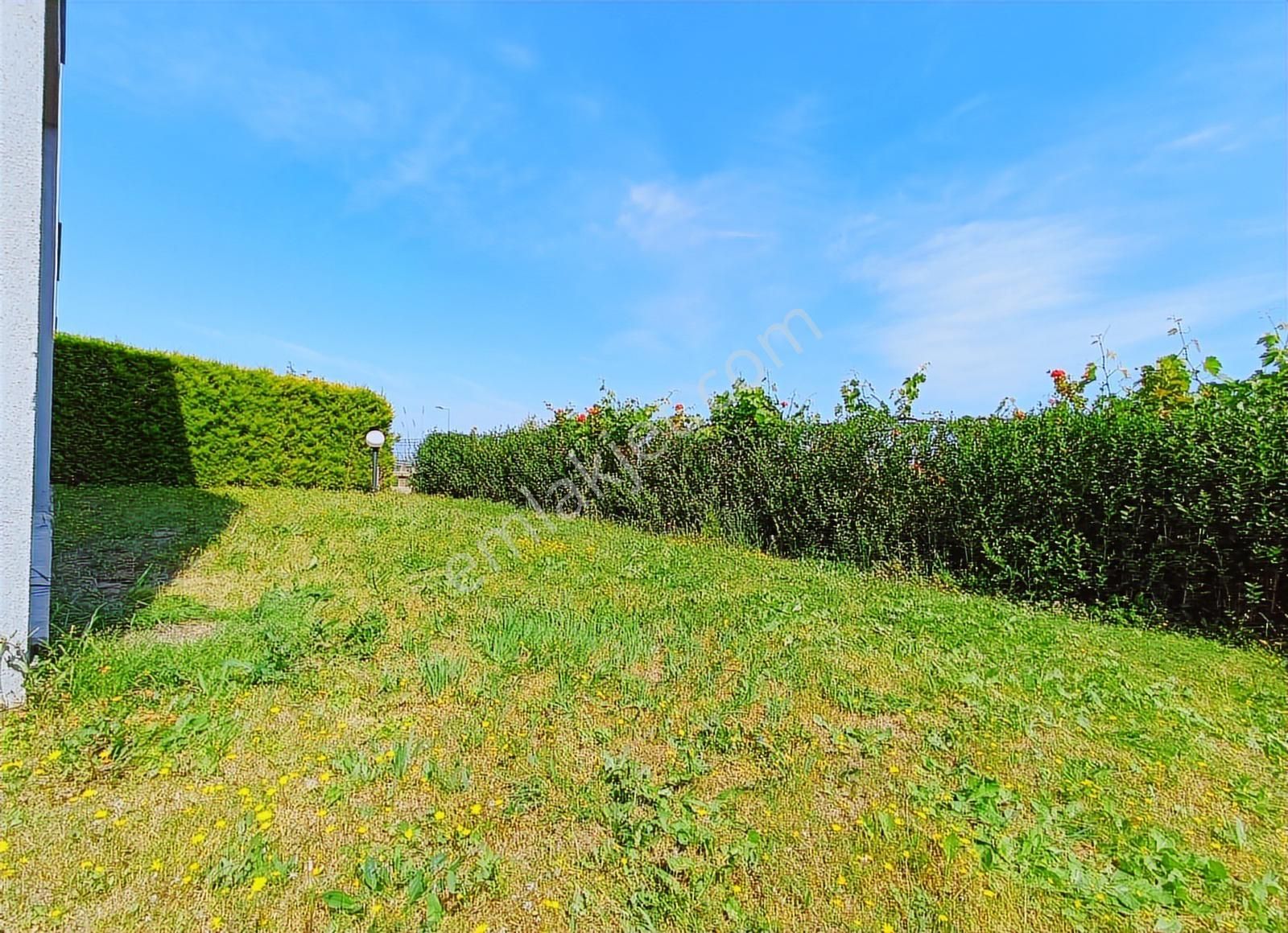 Kadınlar Denizinde Nezih Sitede Özel Bahçeli Satılık 1+1 Daire - Görsel 4