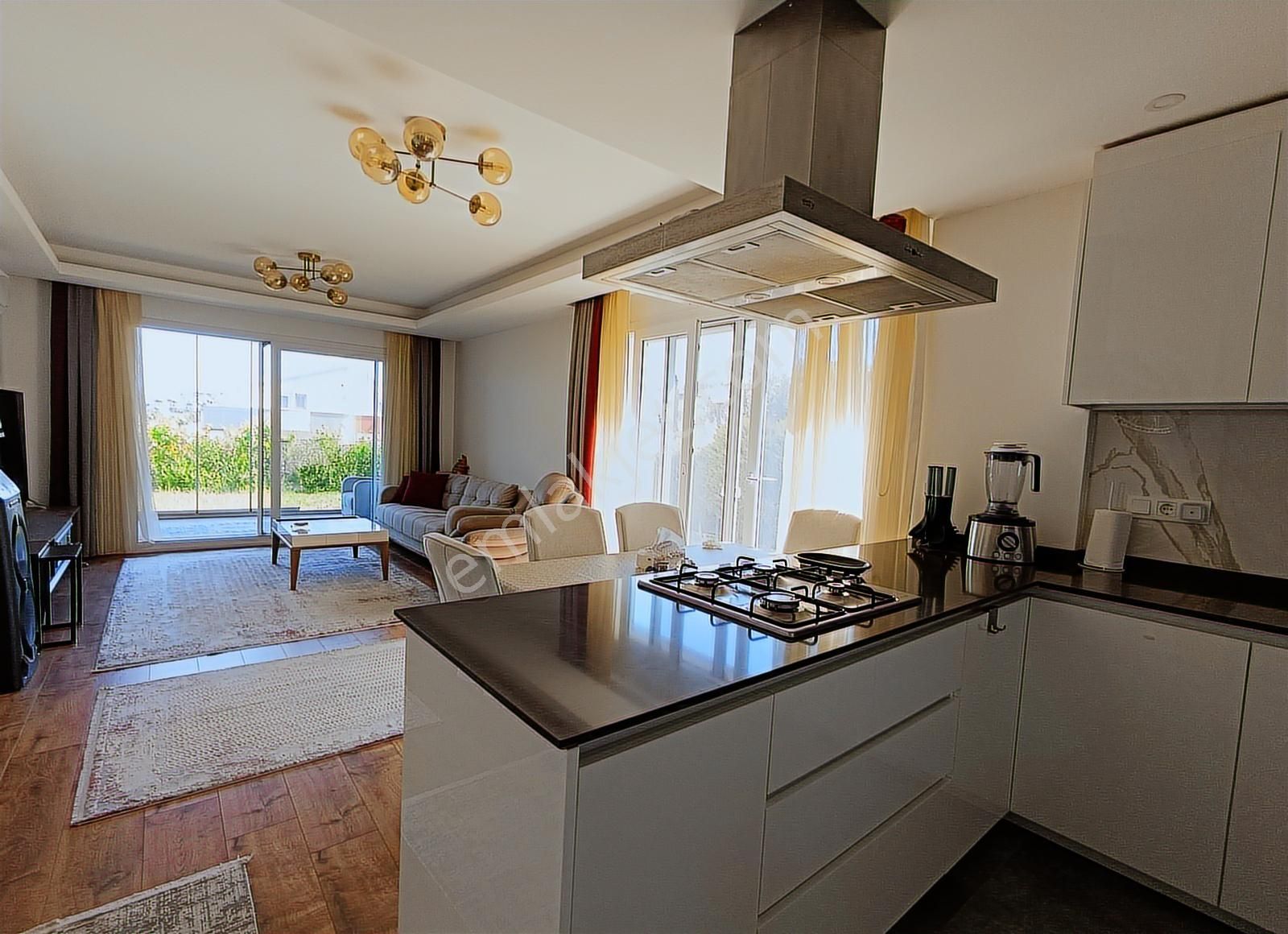 Kadınlar Denizinde Nezih Sitede Özel Bahçeli Satılık 1+1 Daire - Görsel 16