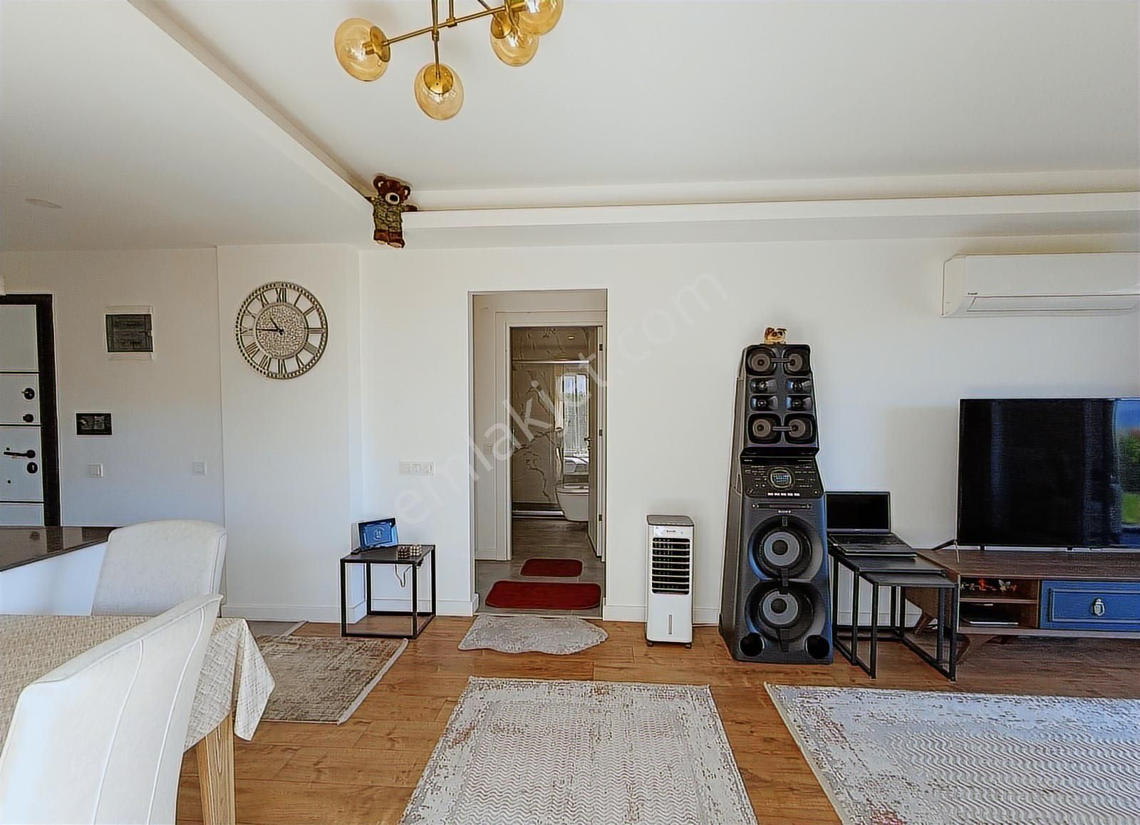 Kadınlar Denizinde Nezih Sitede Özel Bahçeli Satılık 1+1 Daire - Görsel 15