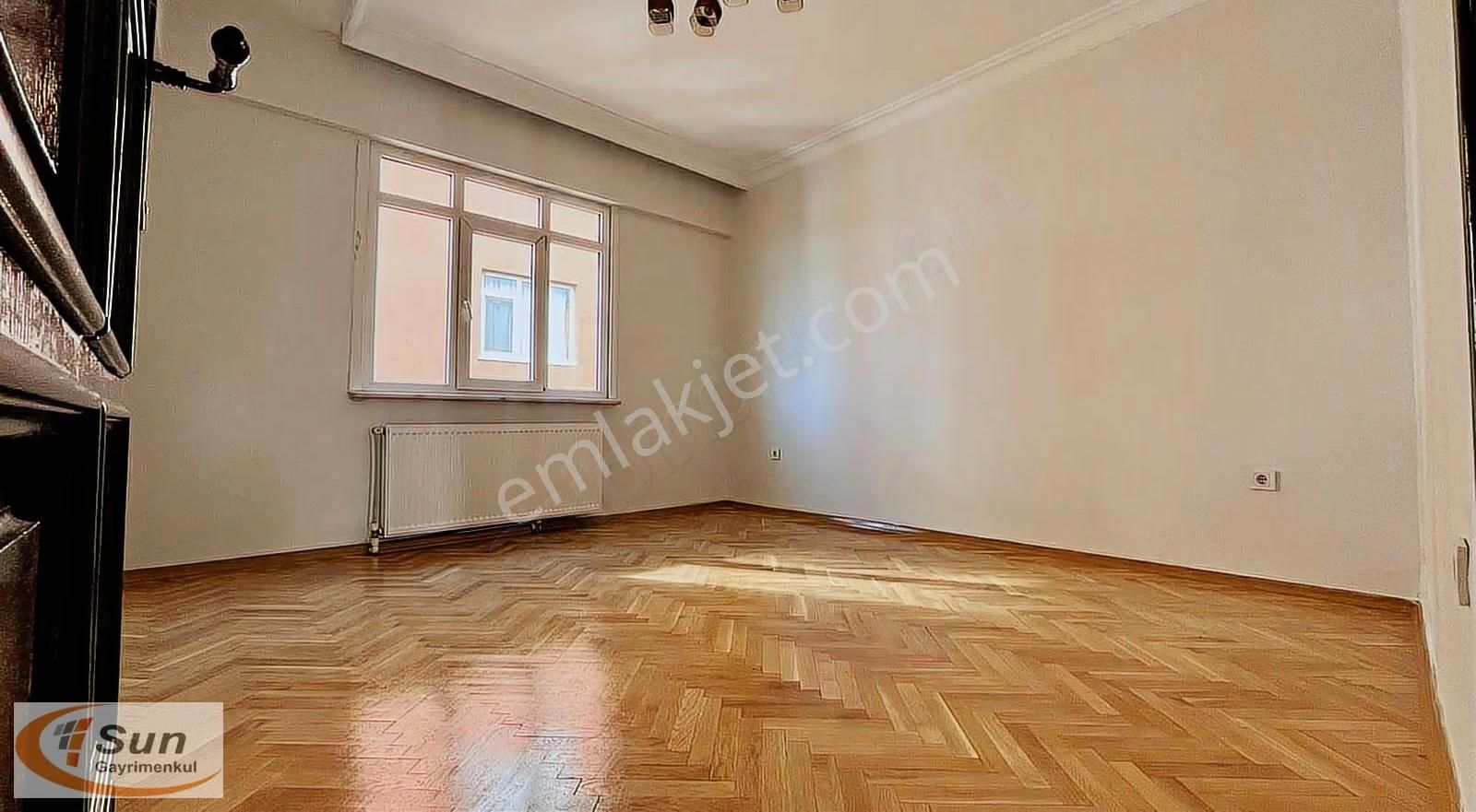 Sun Gayrimenkul'den Mükemmel Konumda İfm Yakını Site İçerisinde - Görsel 12