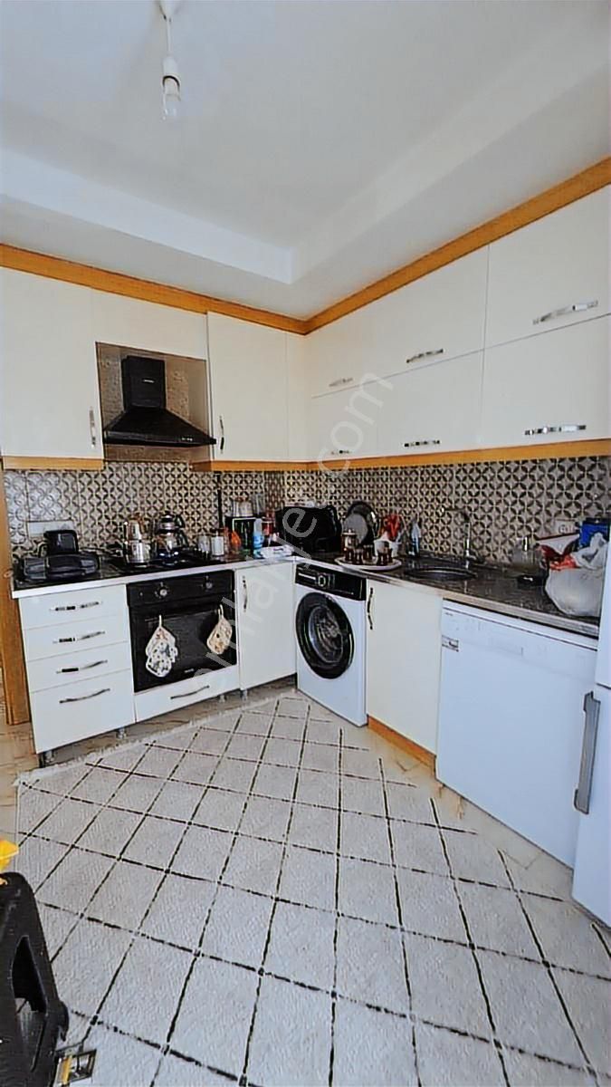 Denizli Anafartalar Mahallesinde Caddeye Yakın 8yıllık Daire - Görsel 11