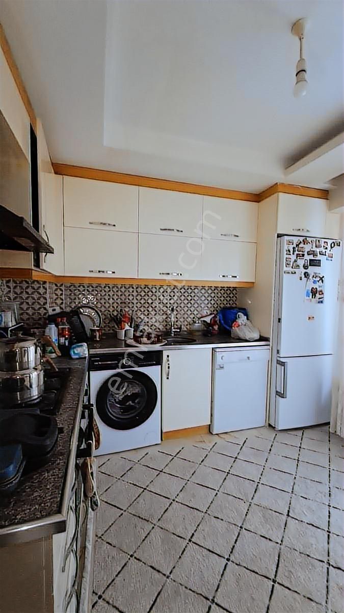 Denizli Anafartalar Mahallesinde Caddeye Yakın 8yıllık Daire - Görsel 4
