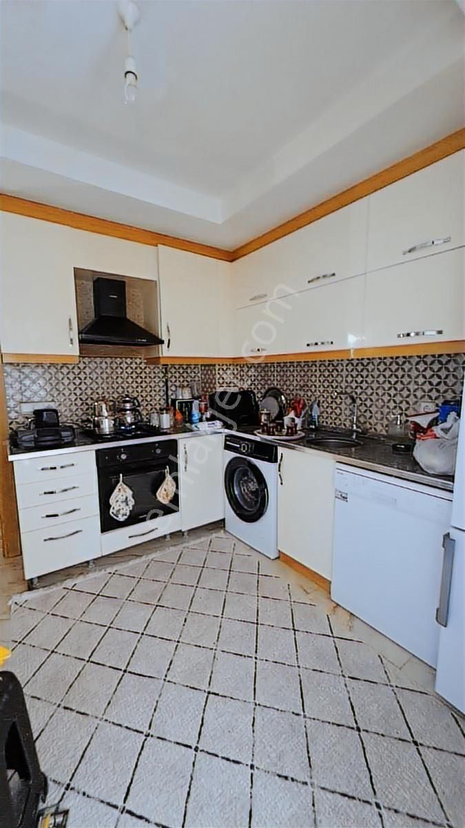 Denizli Anafartalar Mahallesinde Caddeye Yakın 8yıllık Daire - Görsel 10
