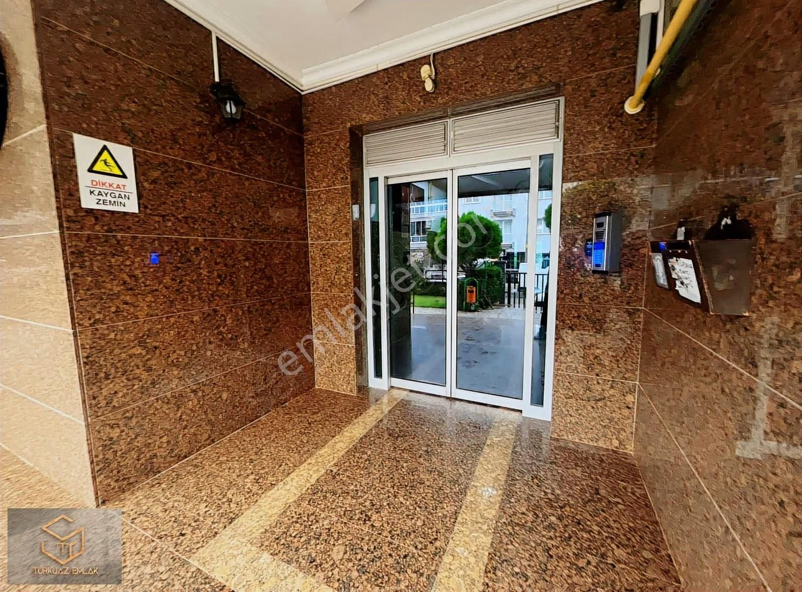 Uğur Mumcu Da Satılık 4+1 178 M² Arakat Site İçi Daire - Görsel 13