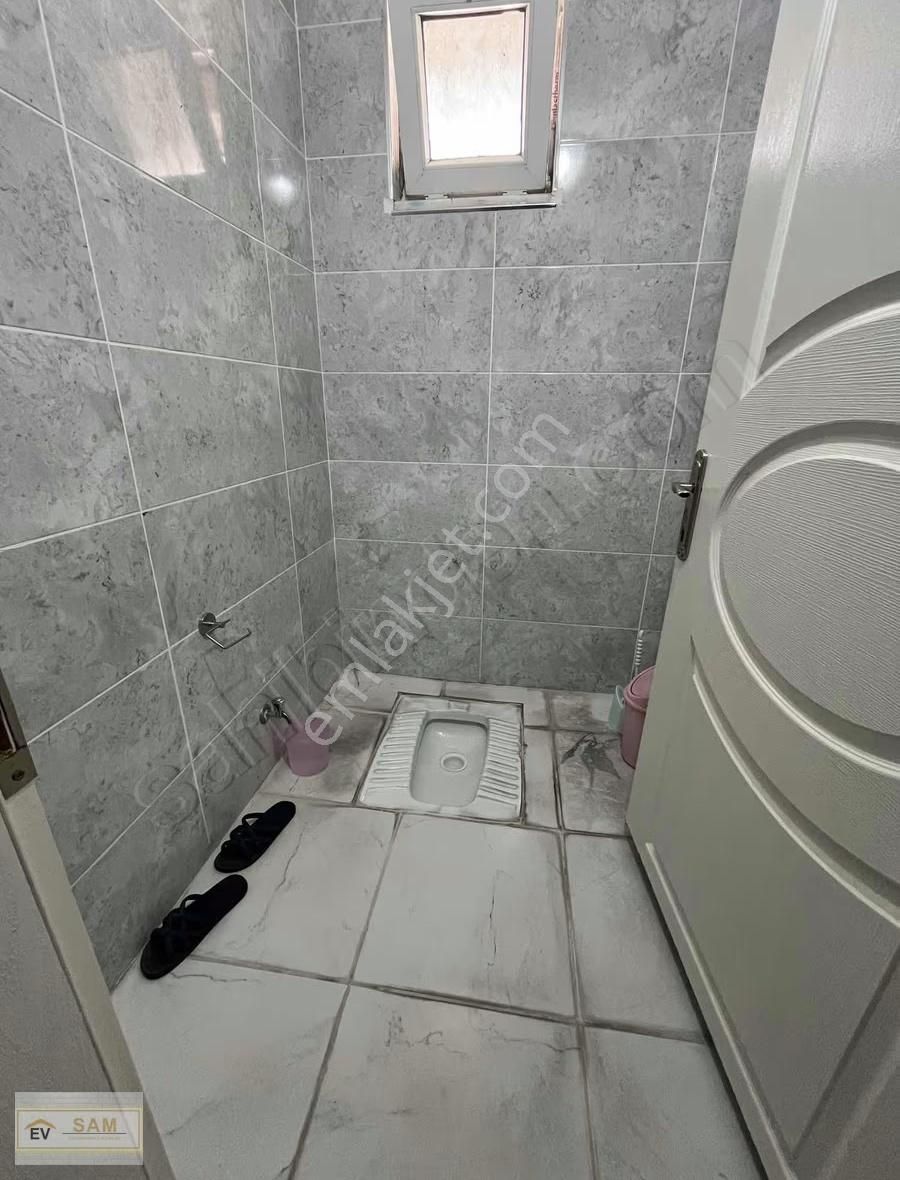 Atakent Tramvaya 2 Dakika Mesafede 2+1 8 Yıllık Daire - Görsel 3