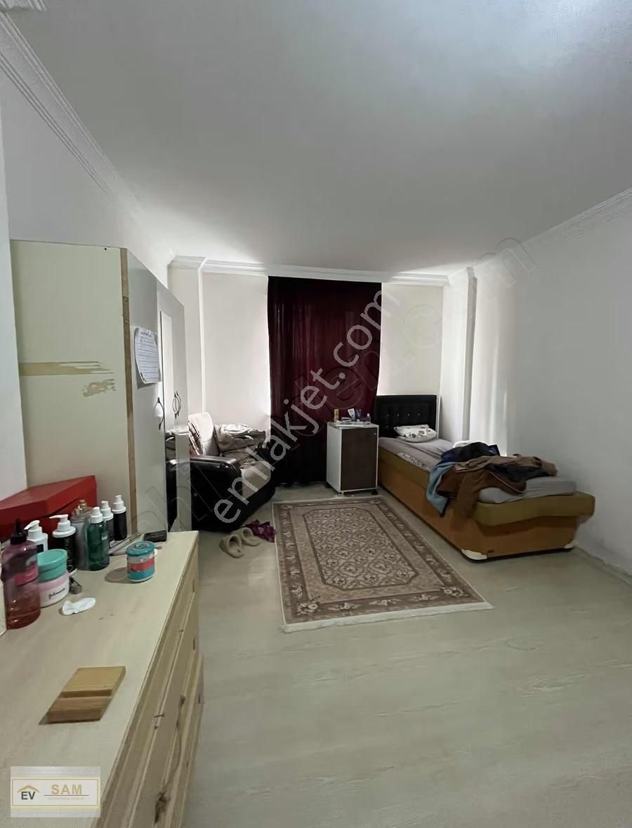 Atakent Tramvaya 2 Dakika Mesafede 2+1 8 Yıllık Daire - Görsel 6