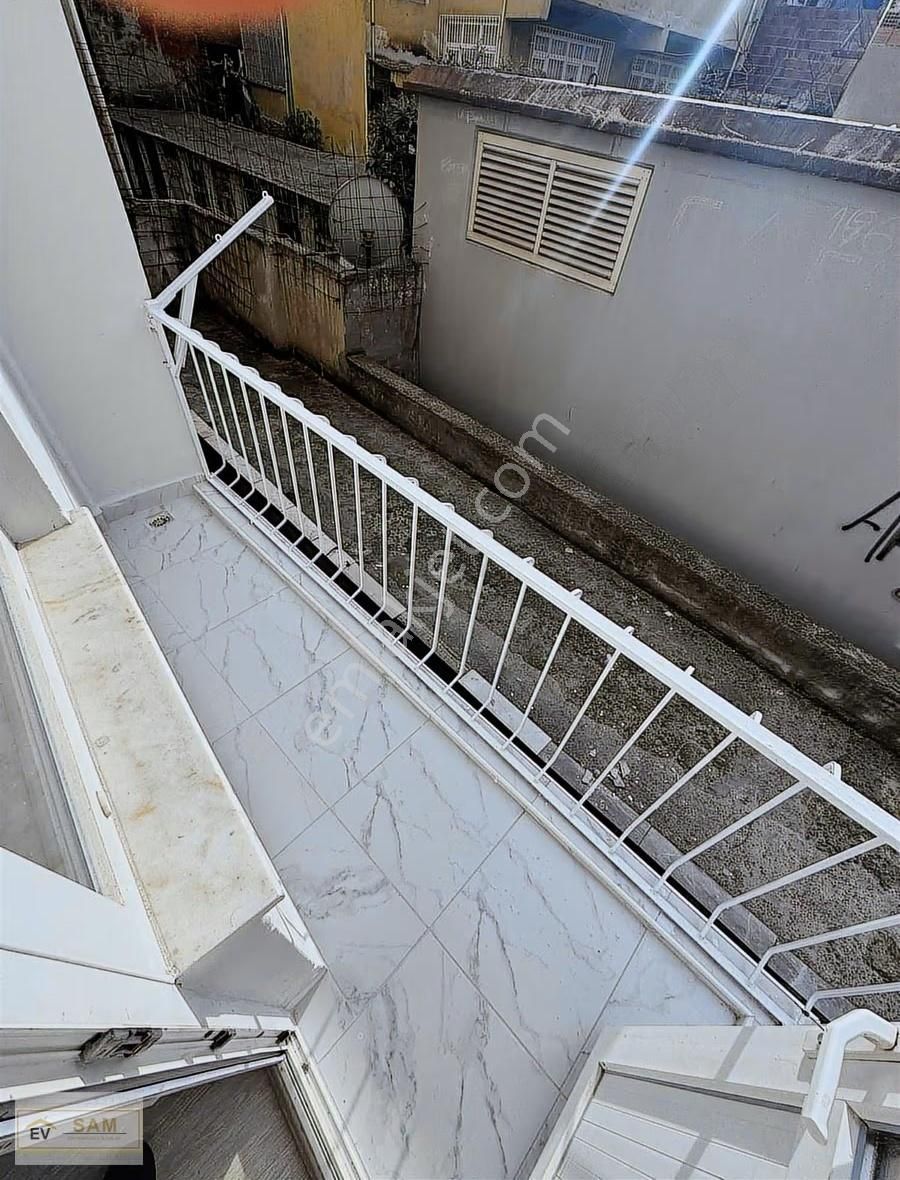 Yenidoğan Mh. Merkezi Konumda 2+1 100m2 Yapılı Yüksek Giriş - Görsel 3