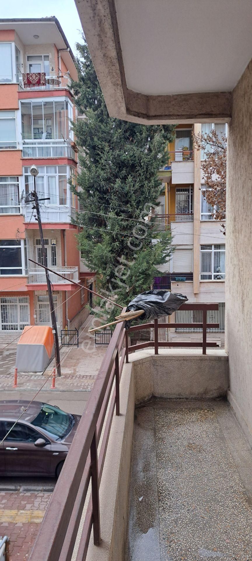 Kız Öğrenciye Tek Odalı Daire - Görsel 13