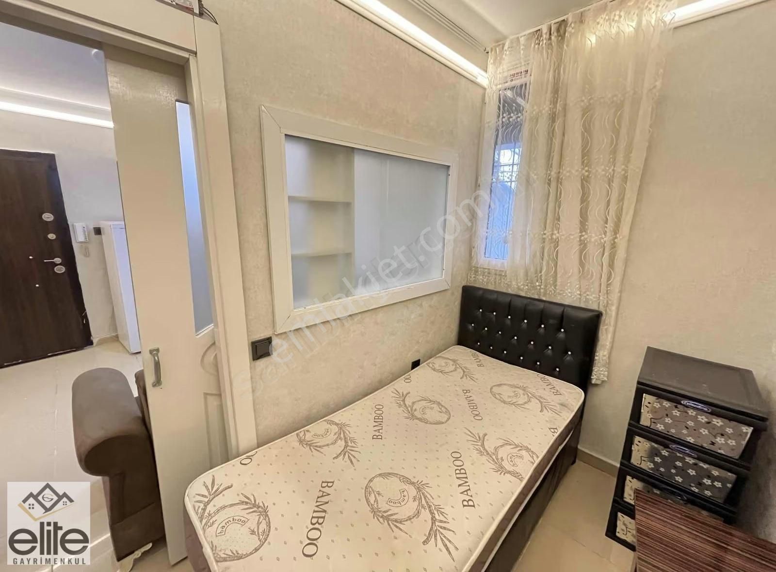 Elite'ten Yeditepede Memur Binası Lüks Eşyalı 1+1 Satılık Daire - Görsel 3