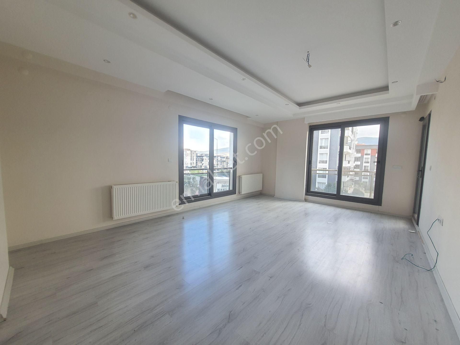 Menemen İstiklal Mah. 3+1 Çift Cepheli Asansörlü Satılık Daire - Görsel 10