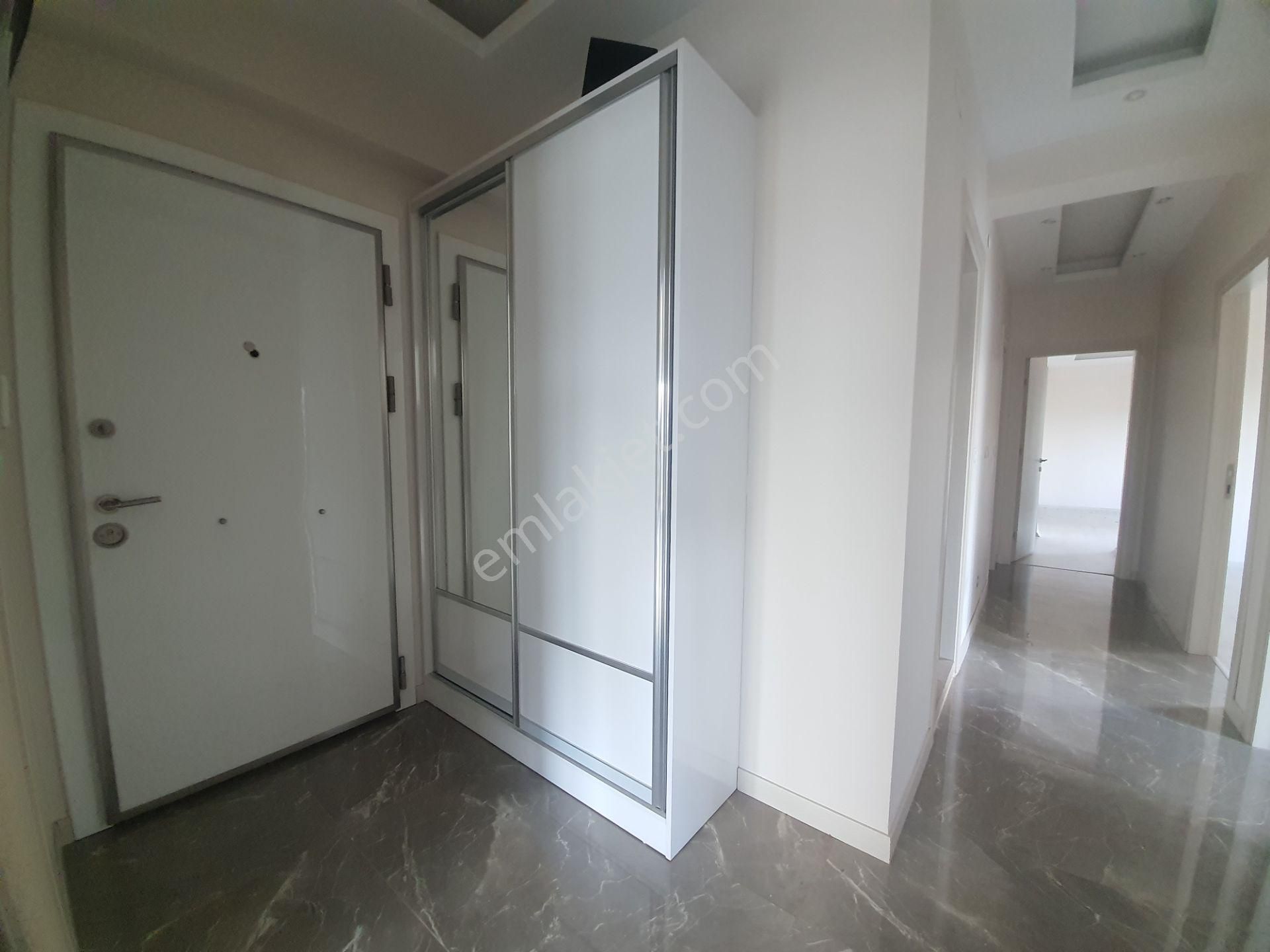 Menemen İstiklal Mah. 3+1 Çift Cepheli Asansörlü Satılık Daire - Görsel 7