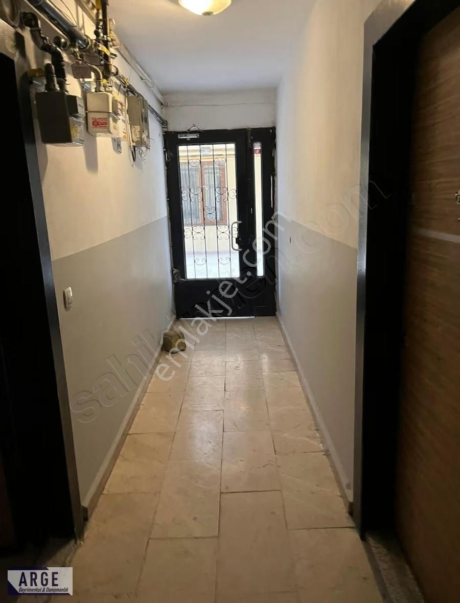 Esenyurt Meydanda 120 M2 Satılık 2+1 Daire - Görsel 15