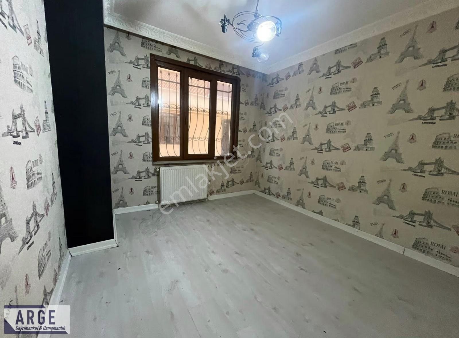 Esenyurt Meydanda 120 M2 Satılık 2+1 Daire - Görsel 13